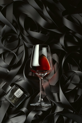 靜物攝影中的紅酒杯 藝術與情感的容器